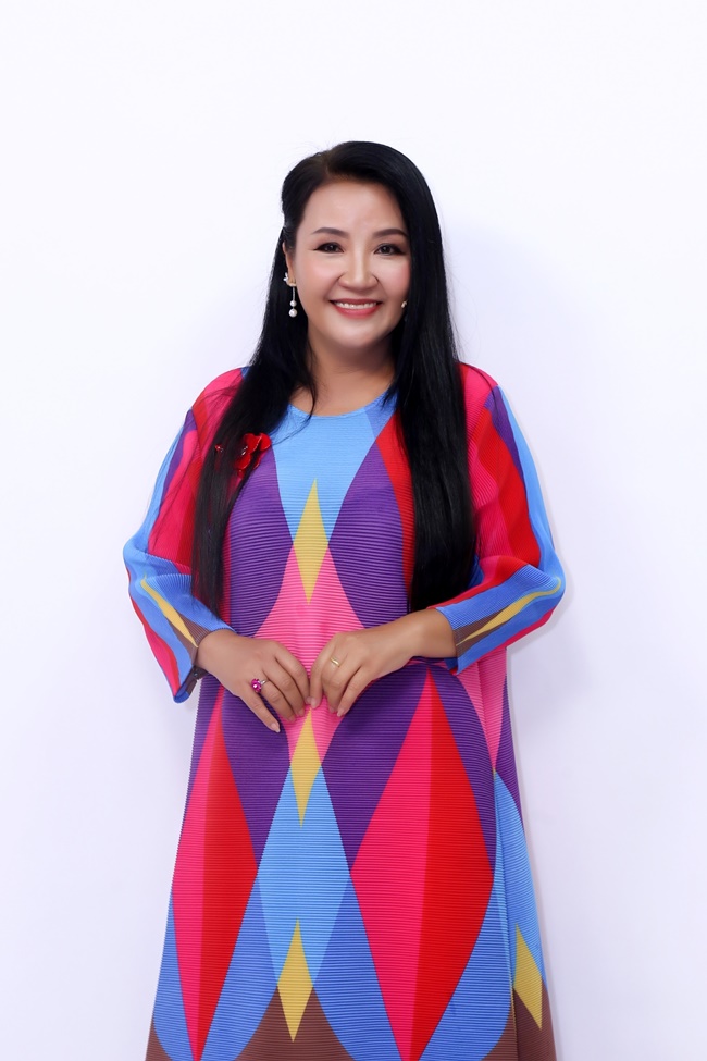 dien-vien-ngan-quynh-ke-chuyen-tung-bi-doan-cai-luong-phong-sat-phai-ra-hue-hoat-dong-showbiz8