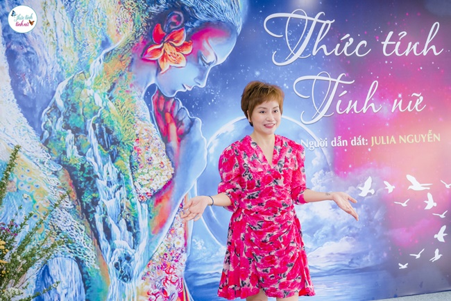 nha-thiet-ke-giang-kyo-thuc-tinh-tinh-nu-cung-dien-gia-julia-nguyen-wshowbiz-2