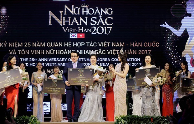 nu-hoang-nhan-sac-viet-han-wshowbiz-2